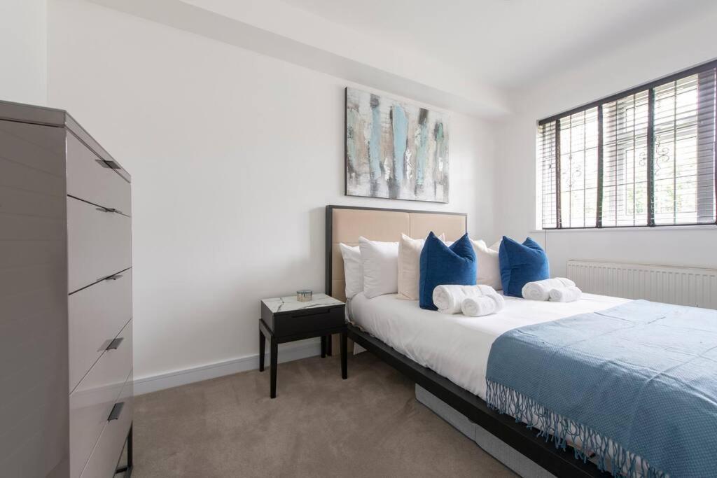 2 Bedroom Modern Urban Sanctuary 1Cc - Cherrydeal Londres Exterior foto